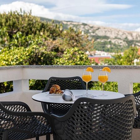 Happy Apartments Baska Exterior photo