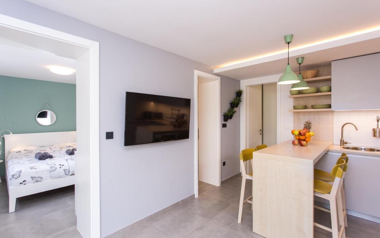 Happy Apartments Baska Exterior photo